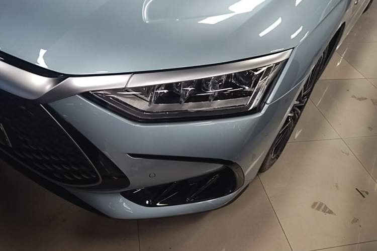 Used BYD Han 2023 DM-i Champion Edition 121KM Prestige Model Left Front Headlight