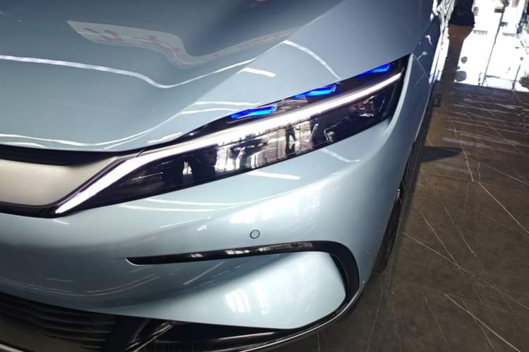Used BYD Han 2023 EV Champion Edition 605KM Front-Drive Premium Model Left Front Headlight