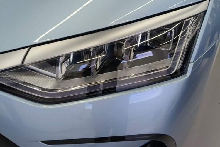 Used BYD Han 2023 DM-i Champion Edition 121KM Prestige Model Left Front Headlight