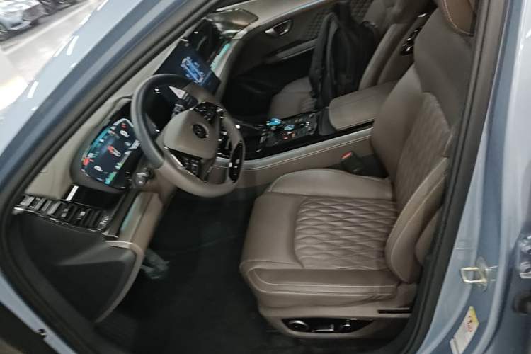 Used BYD Han 2023 EV Champion Edition 605KM Front-Drive Premium Model Left Front Seat