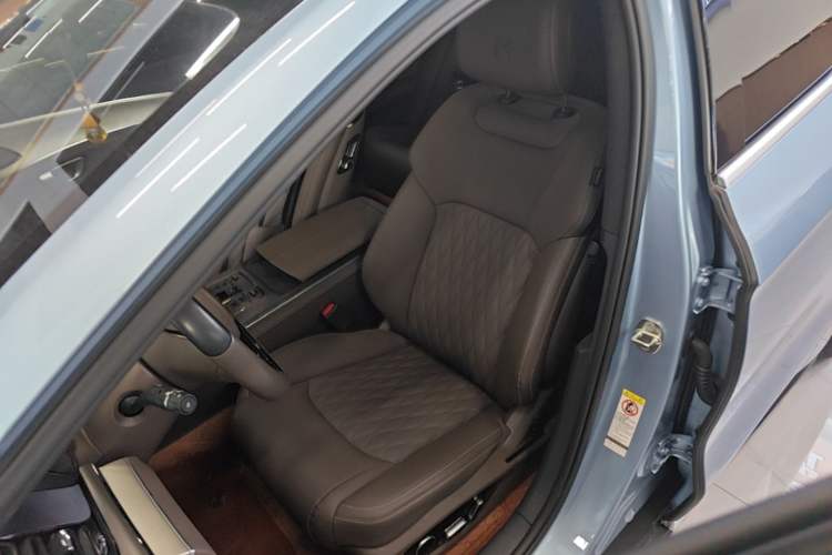 Used BYD Han 2023 EV Champion Edition 605KM Front-Drive Premium Model Left Front Seat