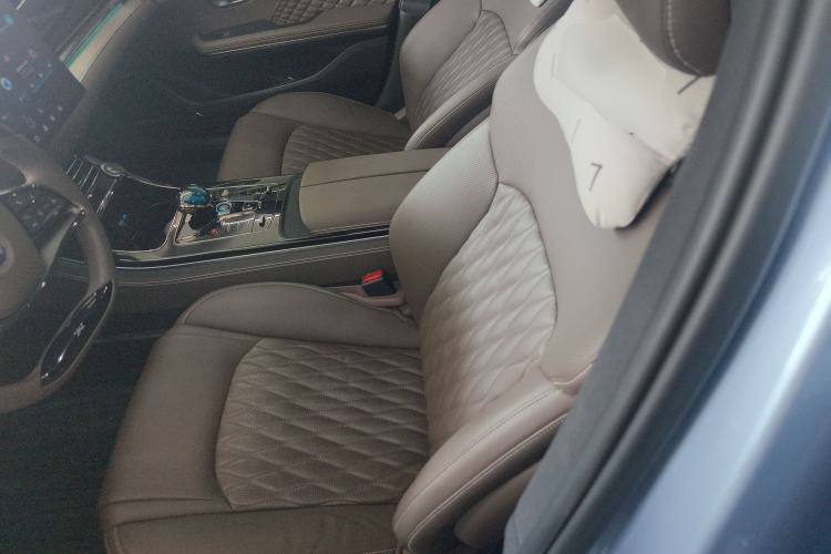 Used BYD Han 2023 DM-i Champion Edition 121KM Prestige Model Left Front Seat