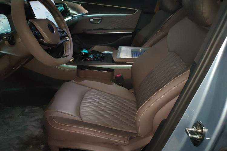 Used BYD Han 2023 EV Champion Edition 715 km Front-Drive Flagship Model Left Front Seat