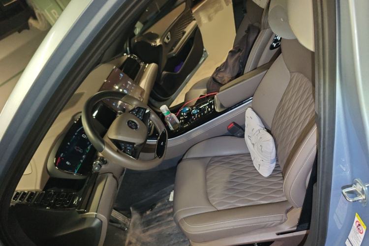 Used BYD Han 2023 DM-i Champion Edition 200KM Premium Model Left Front Seat