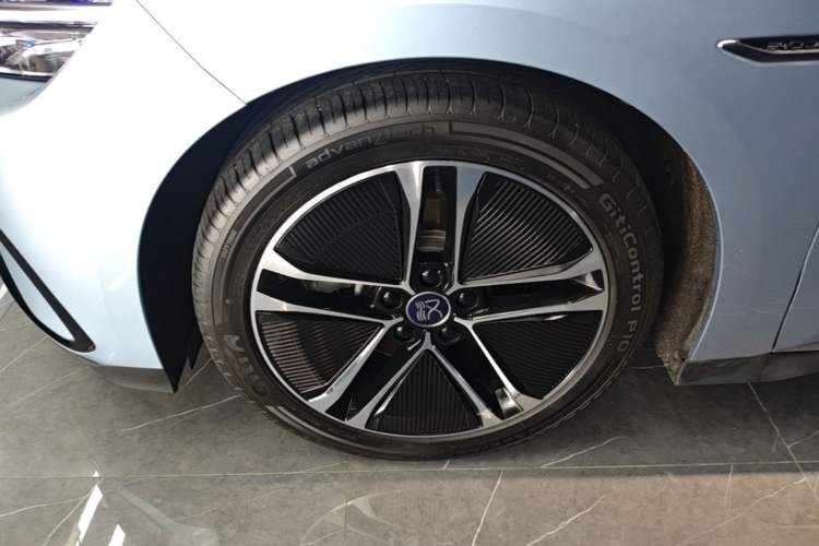 Used BYD Han 2023 EV Champion Edition 605KM Front-Drive Premium Model Left Front Wheel Hub