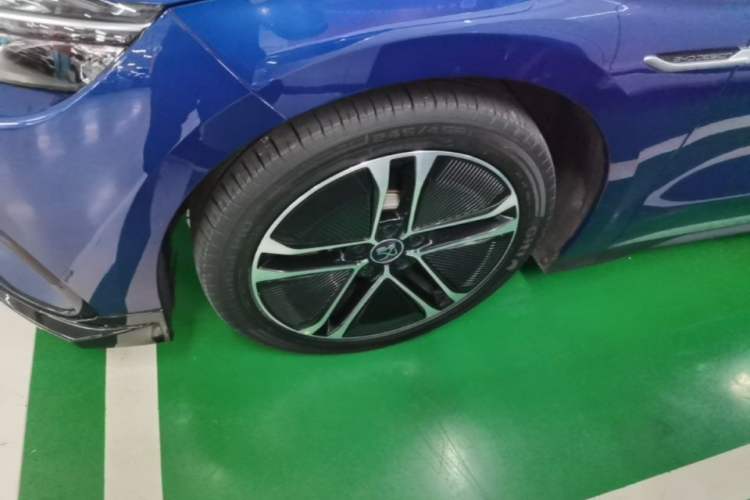 Used BYD Han 2023 EV Champion Edition 605KM Front-Drive Premium Model Left Front Wheel Hub