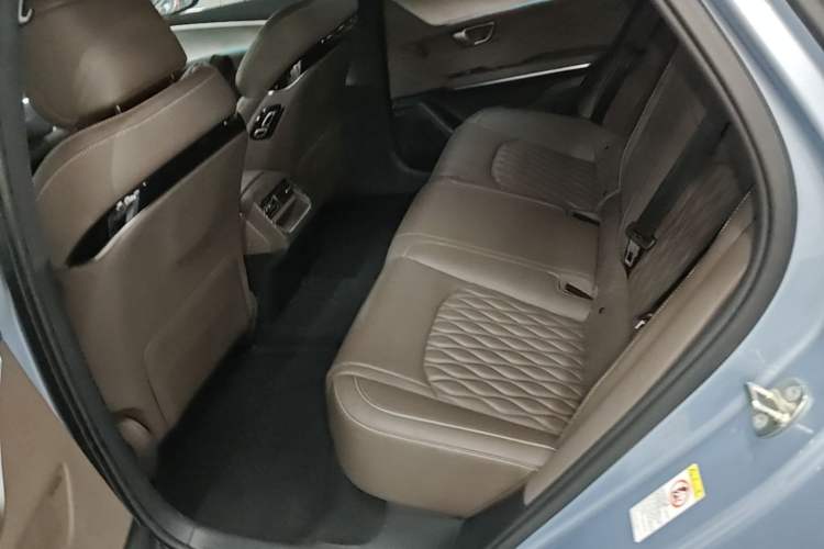 Used BYD Han 2023 EV Champion Edition 605KM Front-Drive Premium Model Left Rear Seat