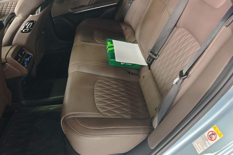 Used BYD Han 2023 DM-i Champion Edition 200KM Flagship Model Left Rear Seat