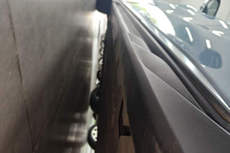 Used BYD Han 2023 EV Champion Edition 506KM Front-Wheel-Drive Premium Model Left Side Sill