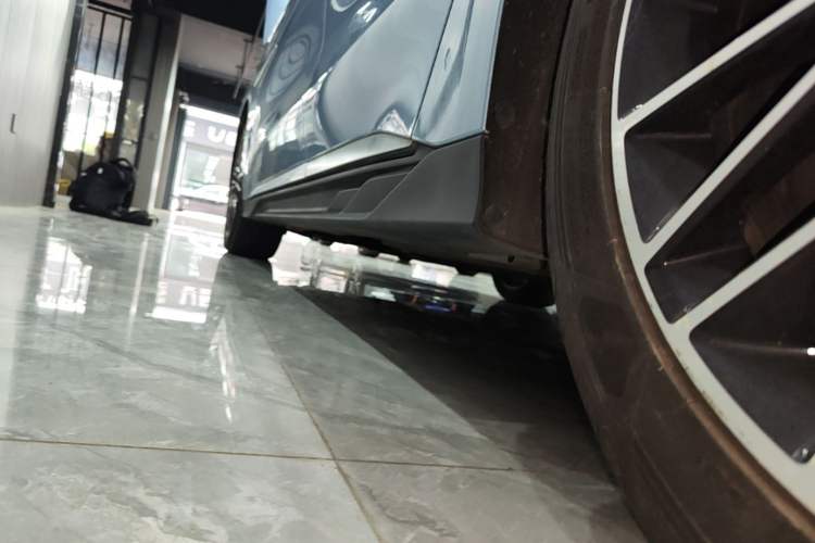Used BYD Han 2023 DM-i Champion Edition 121KM Prestige Model Left Side Sill
