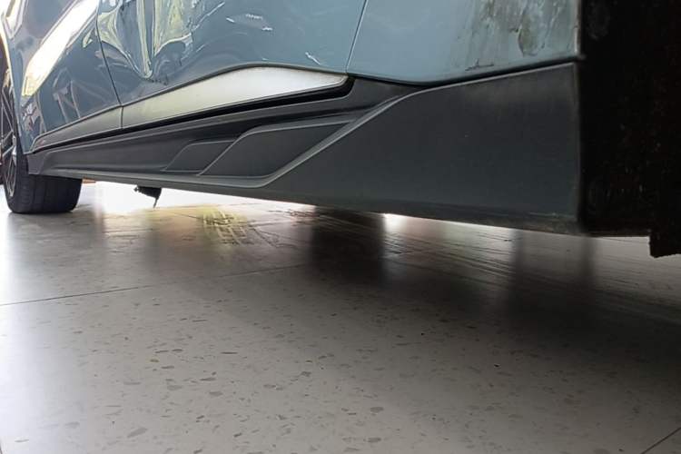 Used BYD Han 2023 EV Champion Edition 605KM Front-Drive Premium Model Left Side Sill