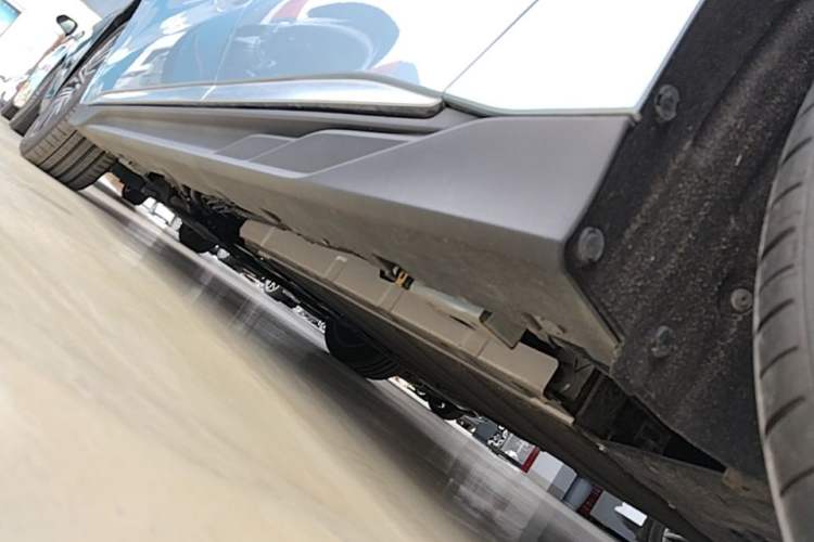 Used BYD Han 2023 DM-i Champion Edition 121KM Prestige Model Left Side Sill