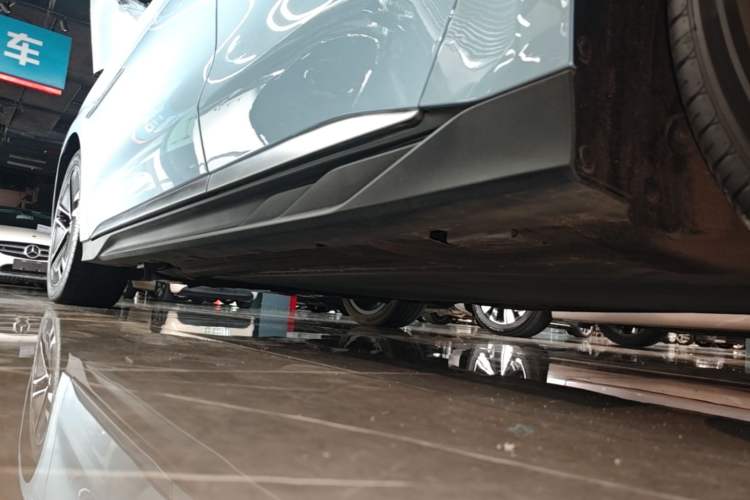 Used BYD Han 2023 EV Champion Edition 605KM Front-Drive Premium Model Left Side Sill