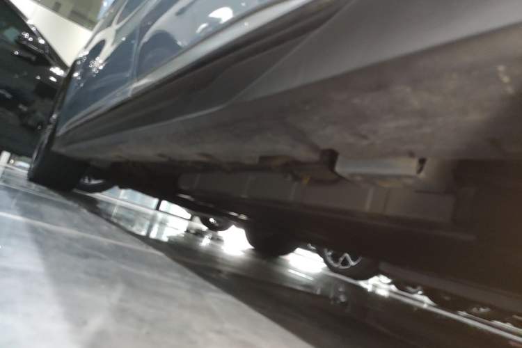 Used BYD Han 2023 DM-i Champion Edition 121KM Prestige Model Left Side Sill