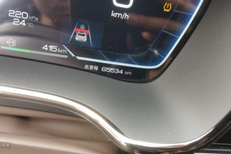 Used BYD Han 2023 DM-i Champion Edition 121KM Prestige Model Odometer Close Up