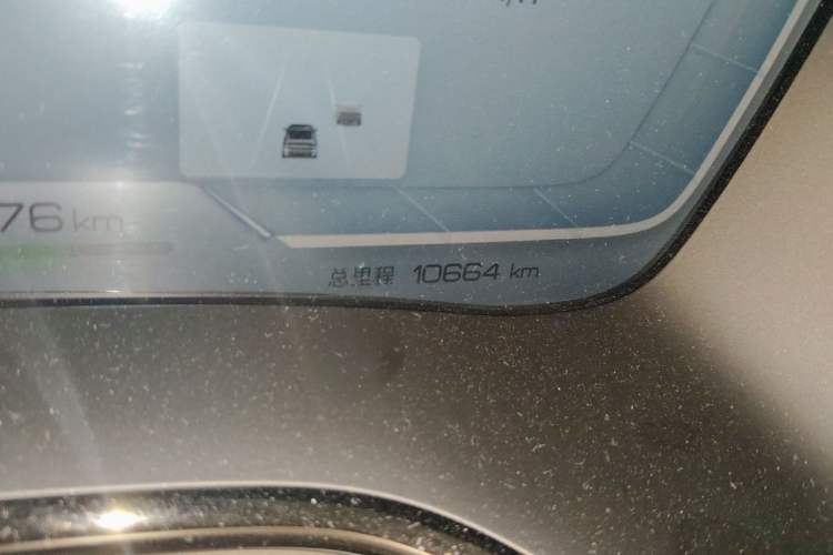Used BYD Han 2023 EV Champion Edition 715 km Front-Drive Flagship Model Odometer Close Up