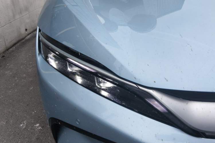 Used BYD Han 2023 EV Champion Edition 605KM Front-Drive Premium Model Right Front Headlight