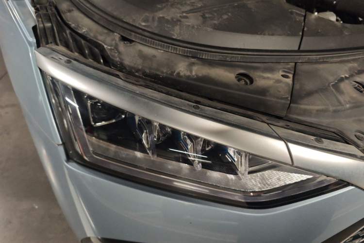 Used BYD Han 2023 DM-i Champion Edition 200KM Premium Model Right Front Headlight