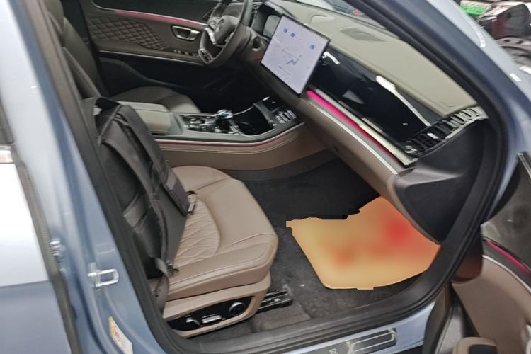 Used BYD Han 2023 DM-i Champion Edition 121KM Prestige Model Right Front Seat