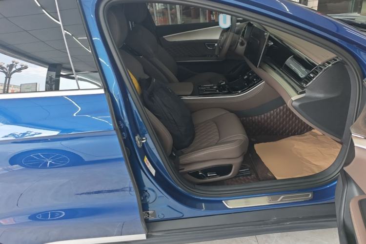 Used BYD Han 2023 EV Champion Edition 605KM Front-Drive Premium Model Right Front Seat