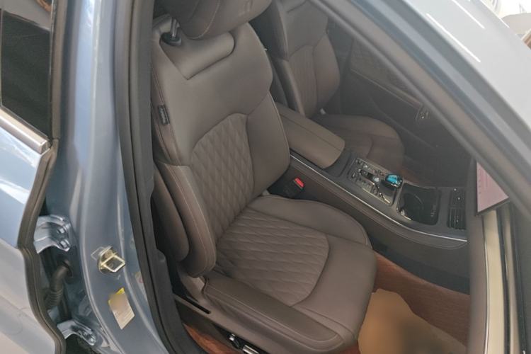 Used BYD Han 2023 EV Champion Edition 605KM Front-Drive Premium Model Right Front Seat