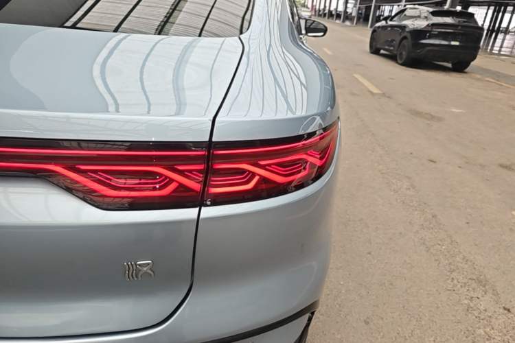 Used BYD Han 2023 DM-i Champion Edition 121KM Prestige Model Right Rear Taillight