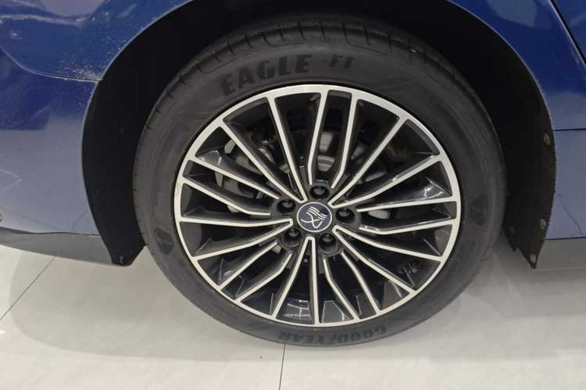 Used BYD Han 2023 DM-i Champion Edition 121KM Prestige Model Right Rear Wheel Hub