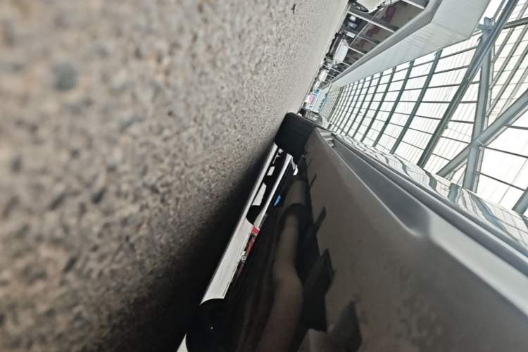 Used BYD Han 2023 DM-i Champion Edition 121KM Prestige Model Right Side Sill