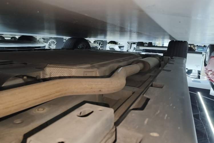 Used BYD Han 2023 DM-i Champion Edition 121KM Prestige Model Right Side Sill