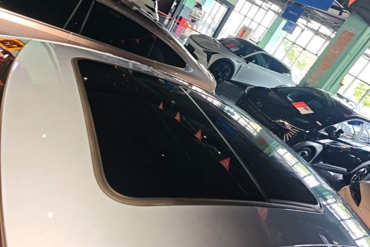 Used BYD Han 2023 EV Champion Edition 605KM Front-Drive Premium Model Roof