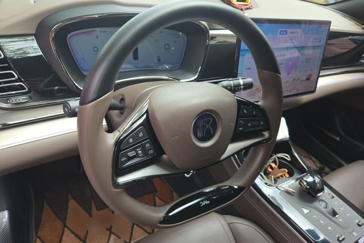 Used BYD Han 2023 EV Champion Edition 506KM Front-Wheel-Drive Premium Model Steering Wheel