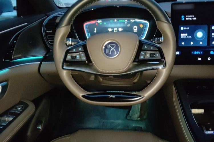 Used BYD Han 2023 DM-i Champion Edition 121KM Prestige Model Steering Wheel
