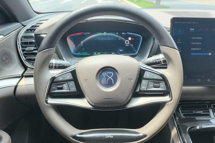 Used BYD Han 2023 EV Champion Edition 605KM Front-Drive Premium Model Steering Wheel