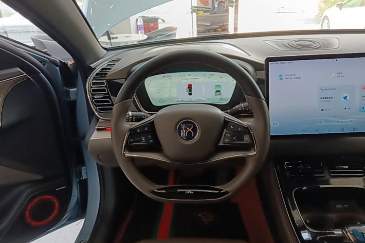 Used BYD Han 2023 EV Champion Edition 605KM Front-Drive Premium Model Steering Wheel