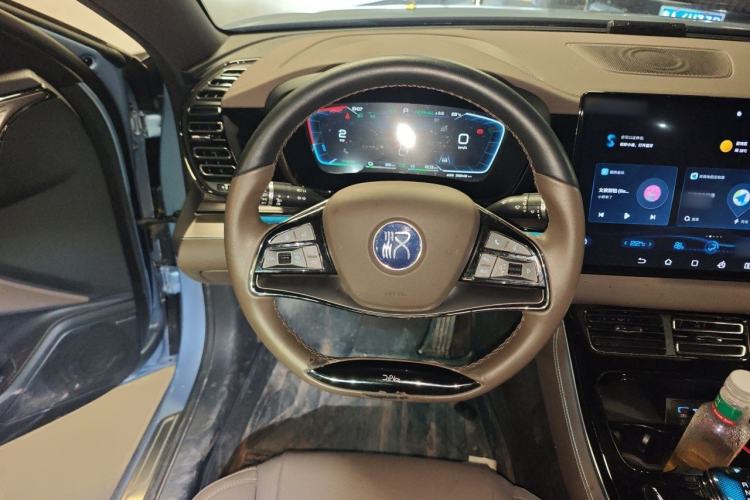Used BYD Han 2023 DM-i Champion Edition 200KM Premium Model Steering Wheel
