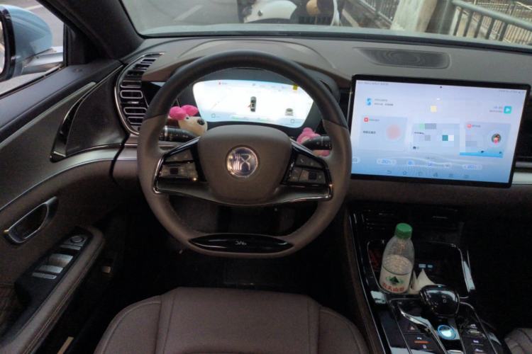 Used BYD Han 2023 DM-i Champion Edition 121KM Prestige Model Steering Wheel