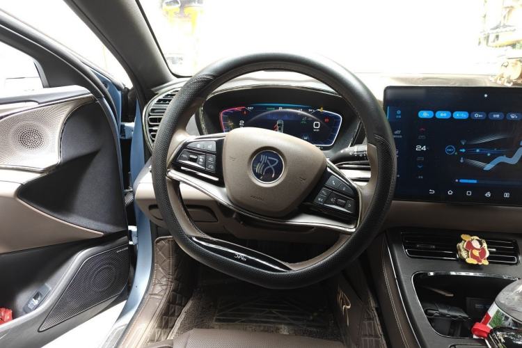 Used BYD Han 2023 EV Champion Edition 605KM Front-Drive Premium Model Steering Wheel