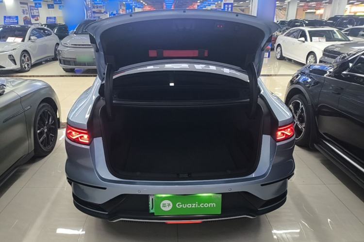Used BYD Han 2023 EV Champion Edition 506KM Front-Wheel-Drive Premium Model Trunk