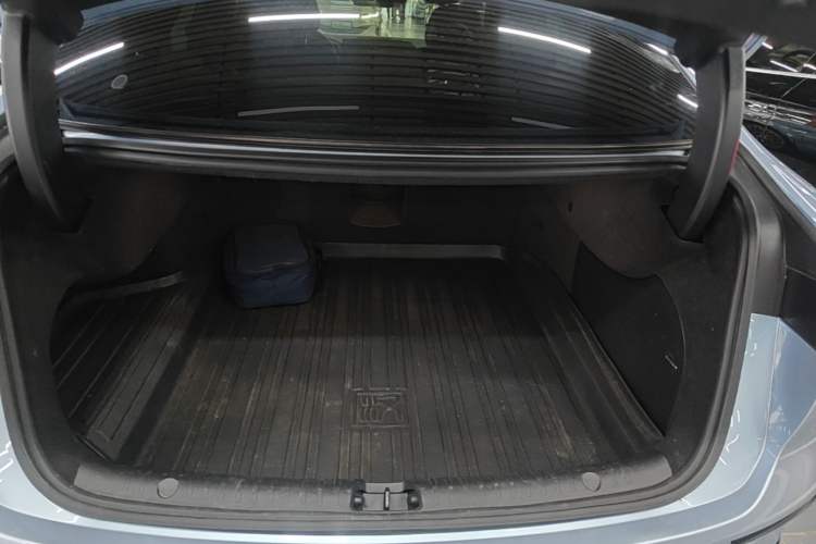 Used BYD Han 2023 DM-i Champion Edition 121KM Prestige Model Trunk