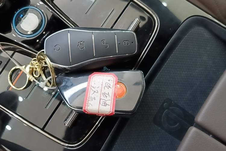 Used BYD Han 2023 EV Champion Edition 605KM Front-Drive Premium Model Vehicle Key