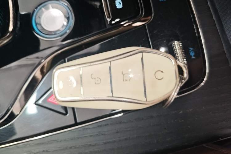 Used BYD Han 2023 DM-i Champion Edition 200KM Flagship Model Vehicle Key