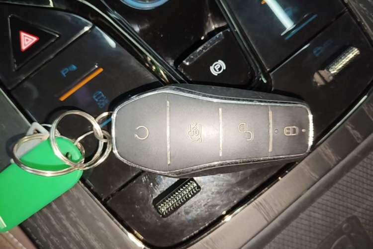 Used BYD Han 2023 DM-i Champion Edition 121KM Prestige Model Vehicle Key