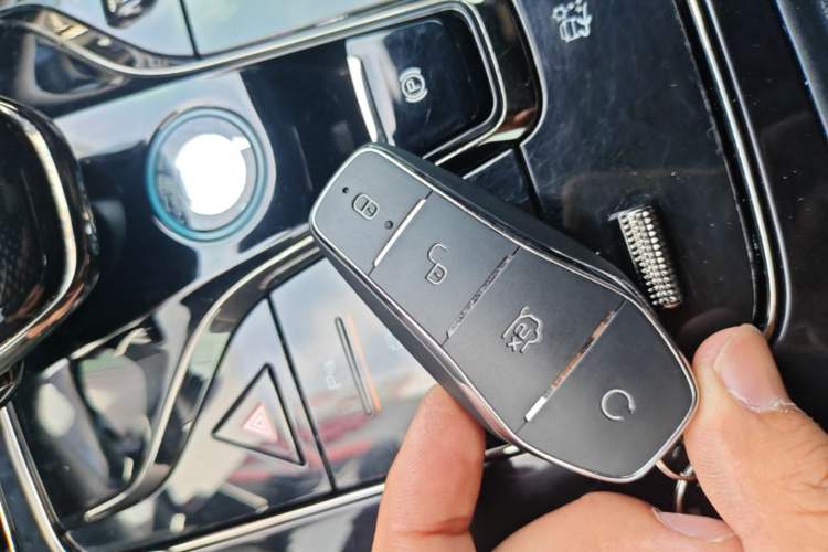 Used BYD Han 2023 EV Champion Edition 605KM Front-Drive Premium Model Vehicle Key