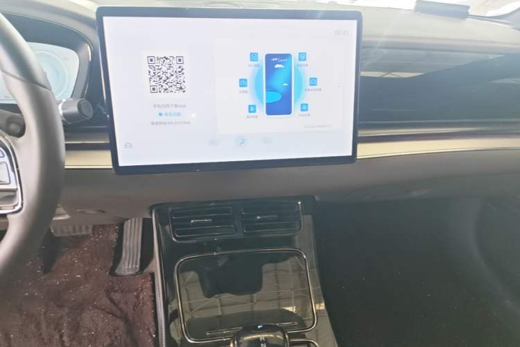 Used BYD Han 2023 EV Champion Edition 605KM Front-Drive Premium Model Audio And AC Panel