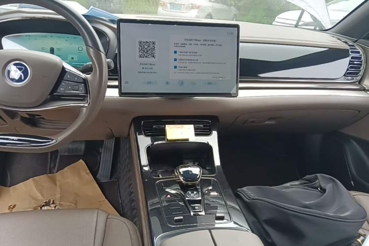 Used BYD Han 2023 EV Champion Edition 506KM Front-Wheel-Drive Premium Model Audio And AC Panel
