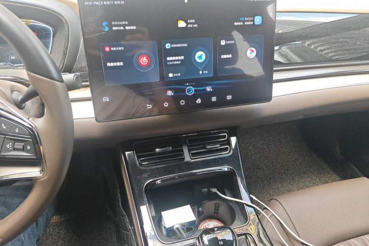 Used BYD Han 2023 DM-i Champion Edition 121KM Prestige Model Audio And AC Panel