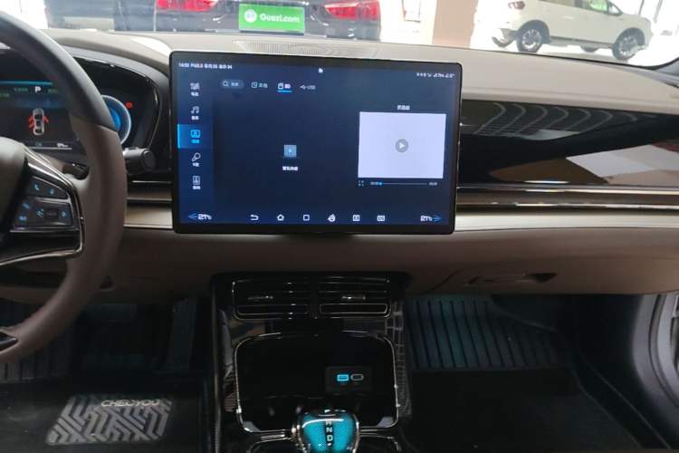 Used BYD Han 2023 EV Champion Edition 605KM Front-Drive Premium Model Audio And AC Panel