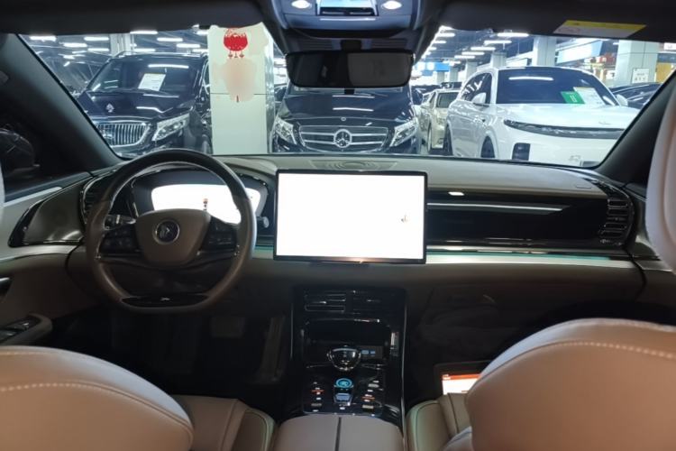 Used BYD Han 2023 DM-i Champion Edition 121KM Prestige Model Center Console