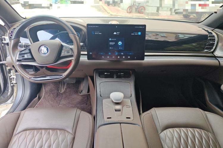 Used BYD Han 2023 DM-i Champion Edition 121KM Prestige Model Center Console