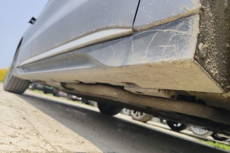 Used BYD Han 2023 DM-i Champion Edition 121KM Elite Model Chassis Front Right